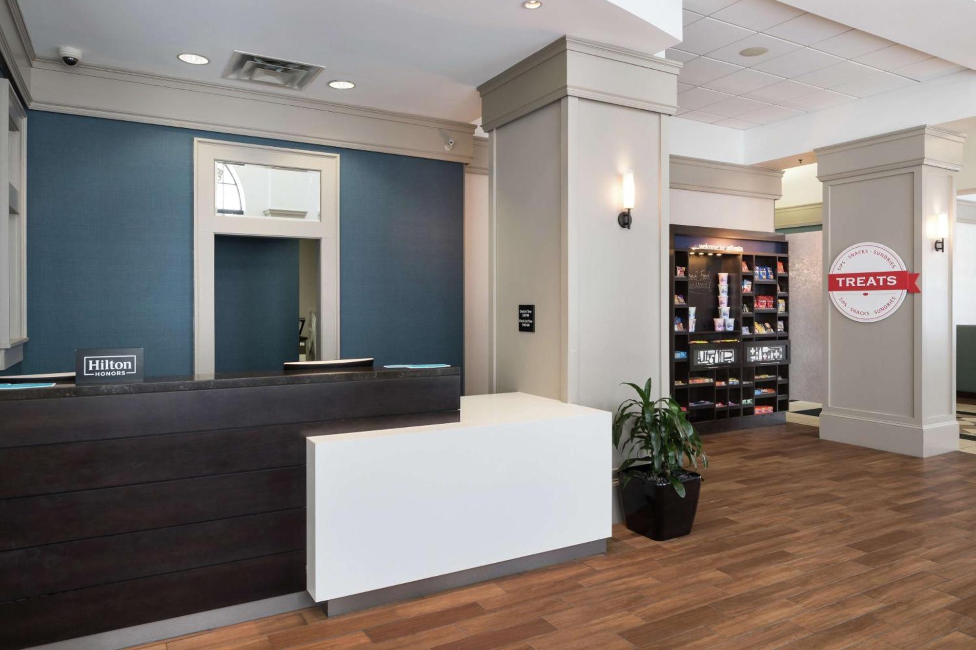 Hampton Inn & Suites Atlanta-Downtown Exterior foto